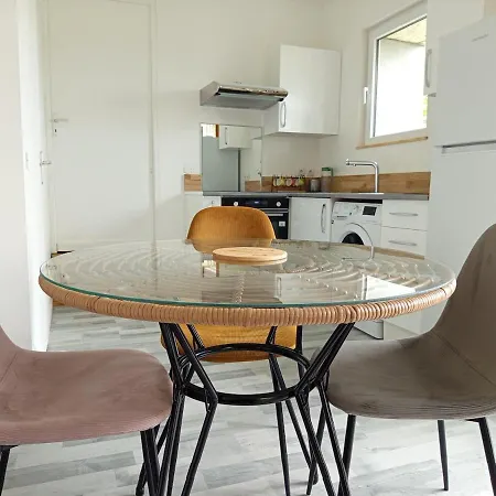 Paisible Avec Vue Sur Les Coteaux Appartamento