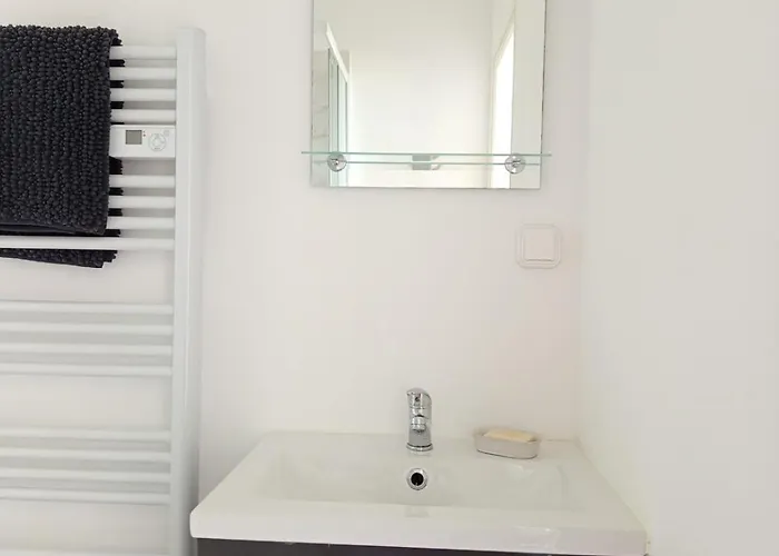 Paisible Avec Vue Sur Les Coteaux * Semens