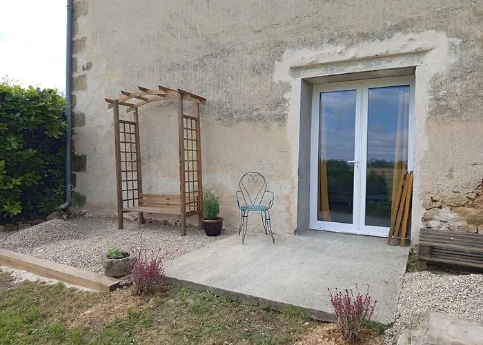 Paisible Avec Vue Sur Les Coteaux Appartamento