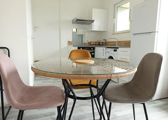 Paisible Avec Vue Sur Les Coteaux Appartamento